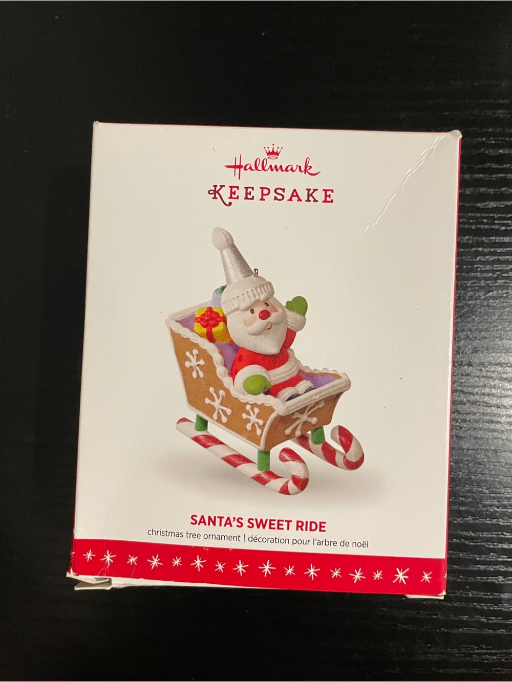 Hallmark Keepsake Santa in Gingerbread Sleigh - Red, White, Green, Brown